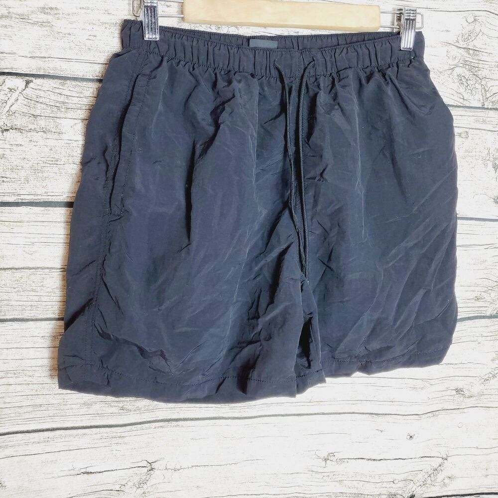 LCKR Black Shorts Size Medium